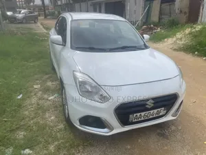 Suzuki Dzire 2023 Blanc