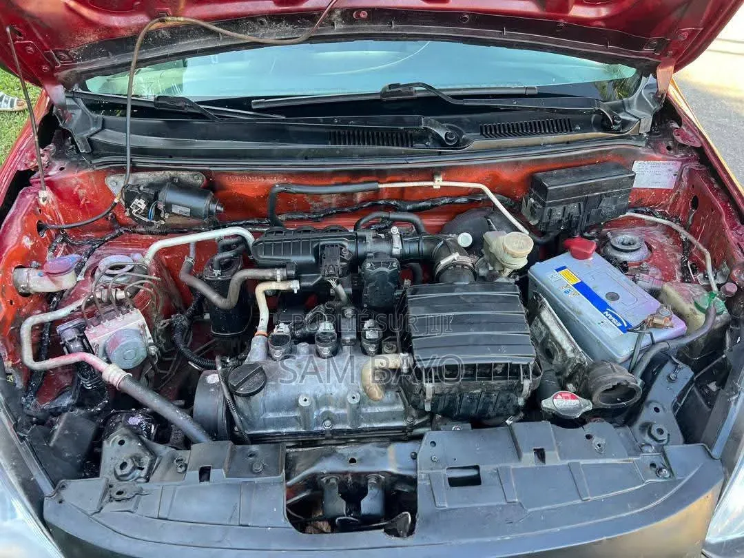 Suzuki Alto 2024 Bordeaux