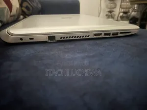 Ordinateur portable HP Pavilion 17 4GB Intel Core i3 HDD 512GB
