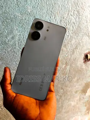 Nouveau Realme C12 64 GB Rouge
