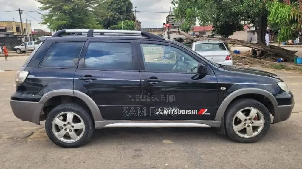 Mitsubishi Outlander 2005 Noir