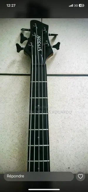 Guitare Basse
