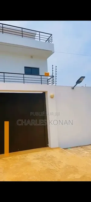 Meublé 6chbre Duplex dans Grand-Bassam à Vendre