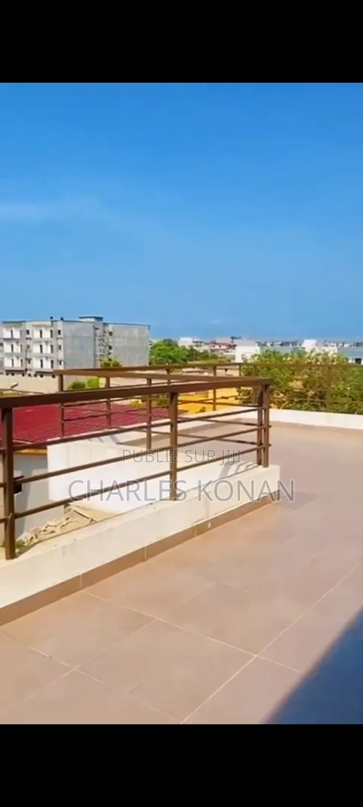 Meublé 6chbre Duplex dans Grand-Bassam à Vendre