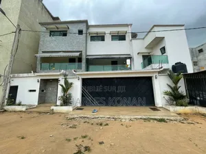 7chbre Duplex dans Bingerville à Vendre
