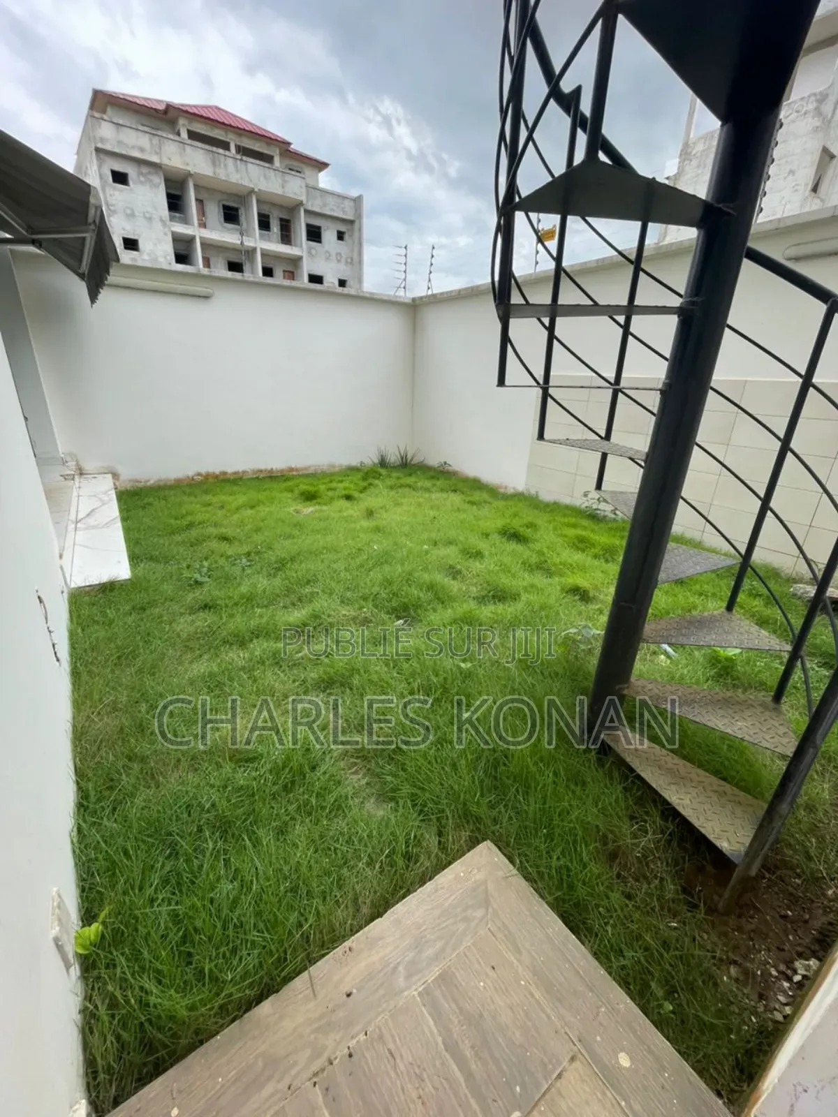 7chbre Duplex dans Bingerville à Vendre