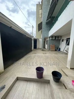 7chbre Duplex dans Bingerville à Vendre