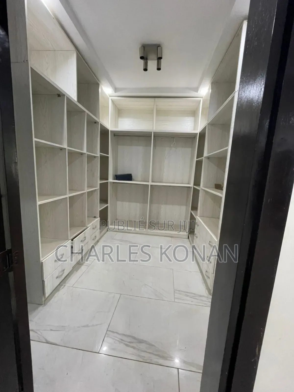 7chbre Duplex dans Bingerville à Vendre
