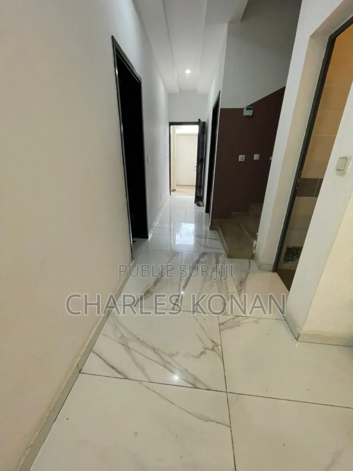 7chbre Duplex dans Bingerville à Vendre