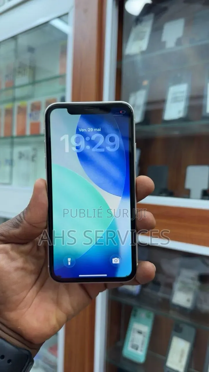 Apple iPhone 11 64 GB Blanc