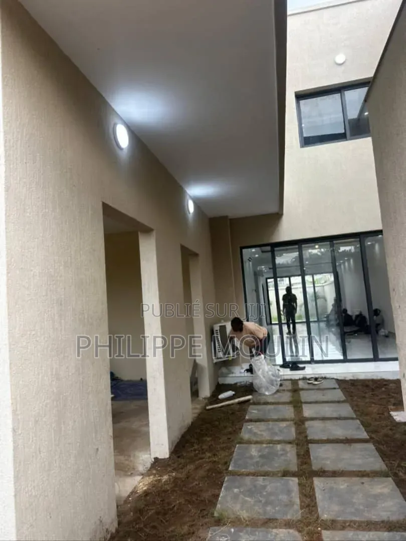 4chbre Duplex dans Elite Immobilier, Bingerville à Vendre