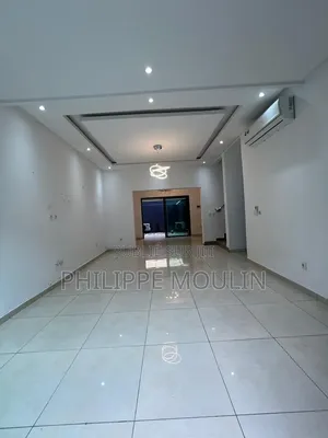 5chbre Villa dans Elite Immobilier, Cocody à Louer