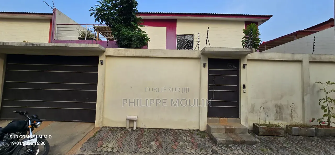 5chbre Duplex dans Elite Immobilier, Grand-Bassam à Vendre