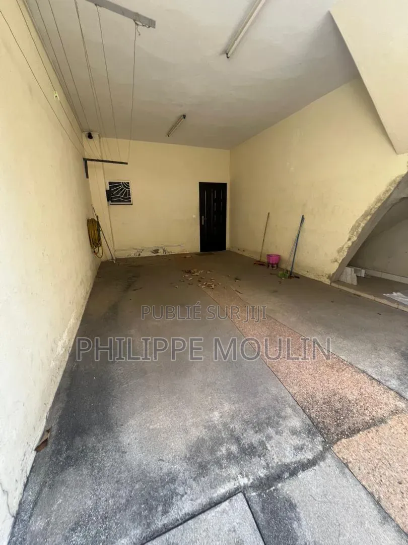 5chbre Duplex dans Elite Immobilier, Grand-Bassam à Vendre