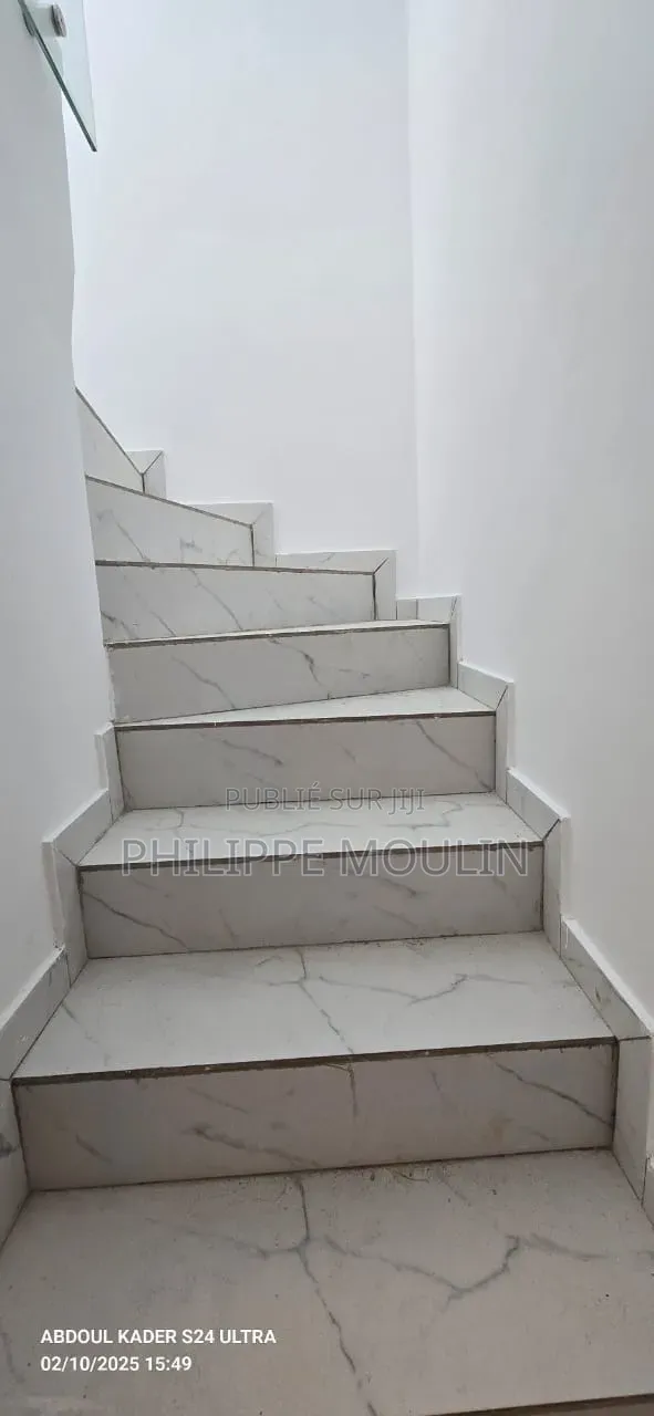 5chbre Duplex dans Elite Immobilier, Grand-Bassam à Vendre