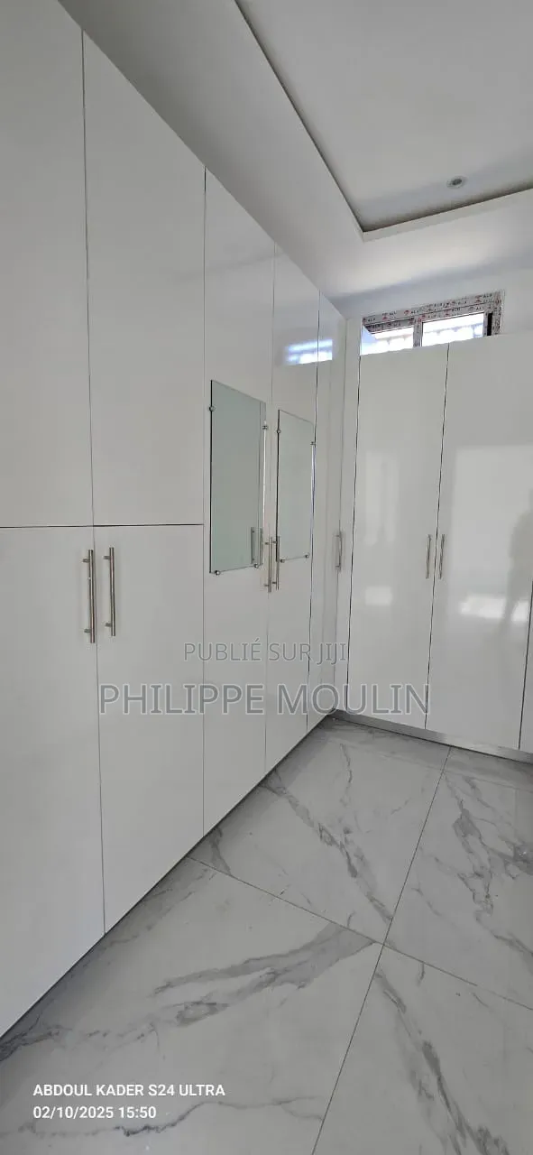 5chbre Duplex dans Elite Immobilier, Grand-Bassam à Vendre