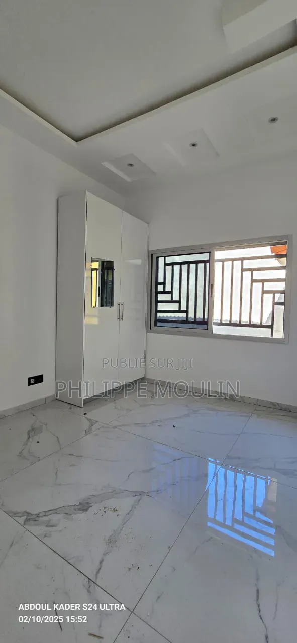 5chbre Duplex dans Elite Immobilier, Grand-Bassam à Vendre