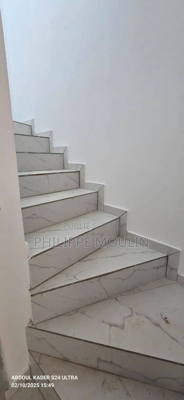 5chbre Duplex dans Elite Immobilier, Grand-Bassam à Vendre