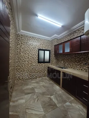 3chbre Duplex dans Elite Immobilier, Cocody à Louer