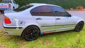 BMW 3 Series 2002 Autre