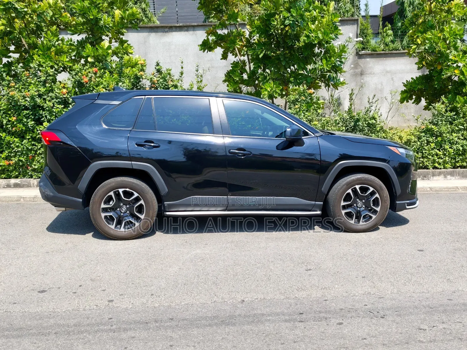 Toyota RAV4 2024 Noir
