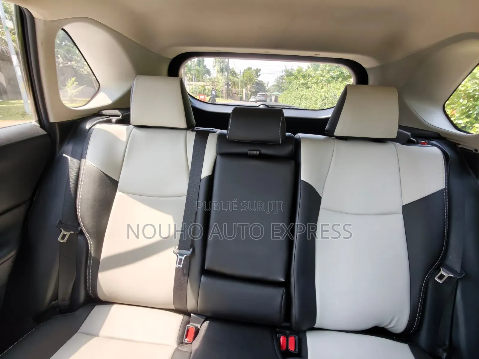 Toyota RAV4 2024 Noir