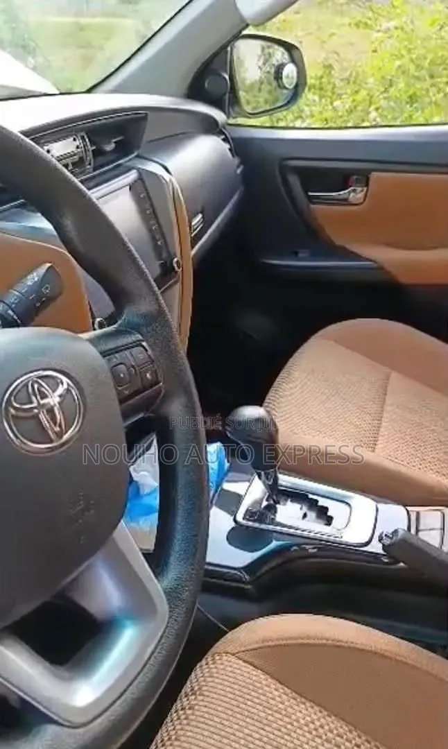 Toyota Fortuner 2025 Blanc