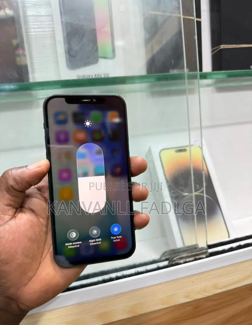 Nouveau Apple iPhone 12 mini 64 GB Noir