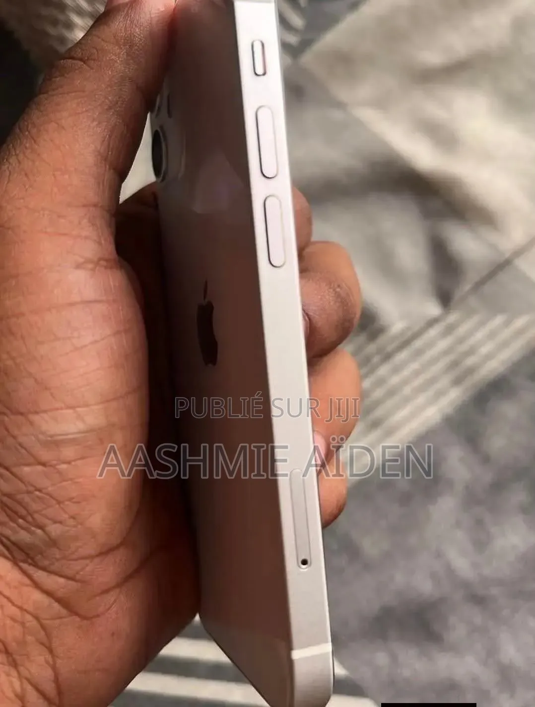 Apple iPhone 12 64 GB Blanc