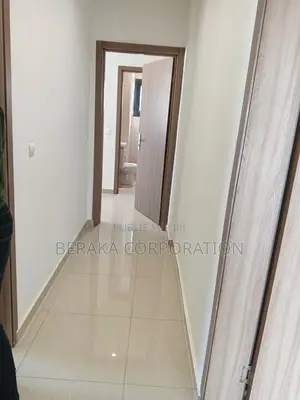 4chbre Appartement dans Beraka Corporation, Cocody à Louer
