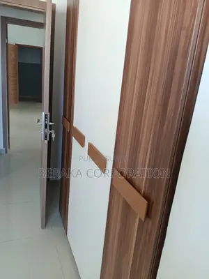 4chbre Appartement dans Beraka Corporation, Cocody à Louer