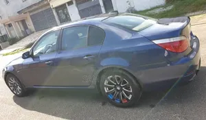 BMW 5 Series 535xi 2009 Bleu