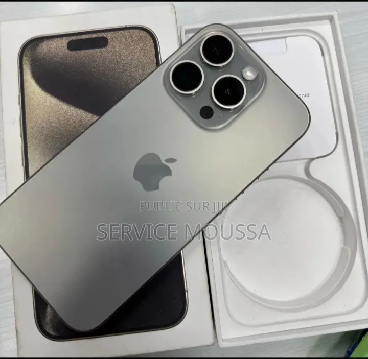 Nouveau Apple iPhone 15 Pro Max 512 GB Noir