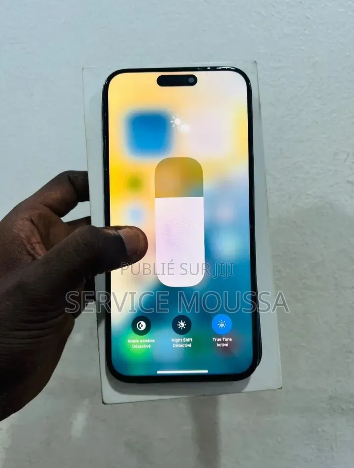 Nouveau Apple iPhone 15 Pro 256 GB Noir