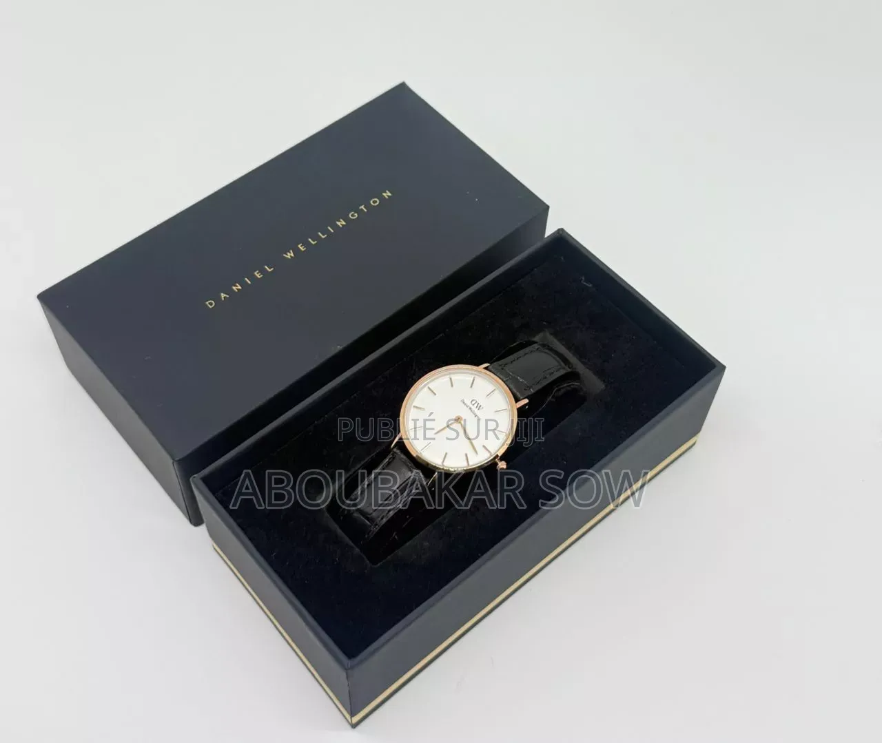 Montre De Marques