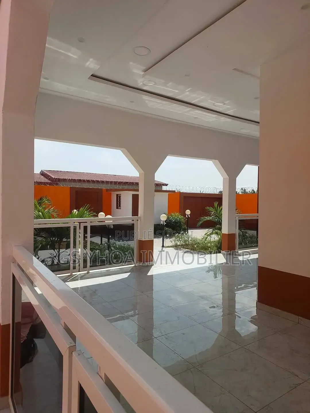 4chbre Villa dans Bouaké à Vendre