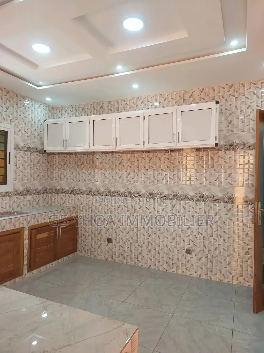 4chbre Villa dans Bouaké à Vendre