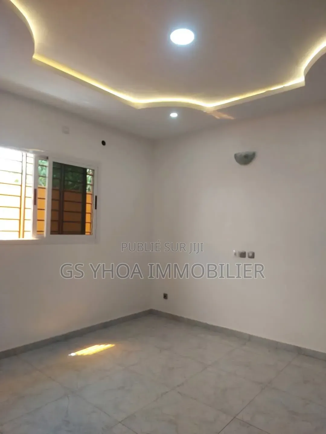 4chbre Villa dans Bouaké à Vendre