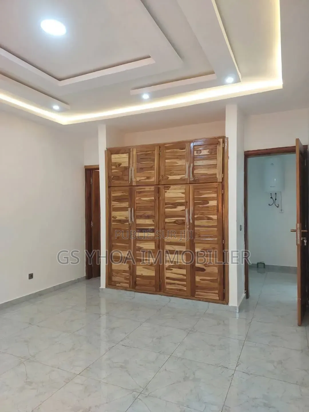 4chbre Villa dans Bouaké à Vendre