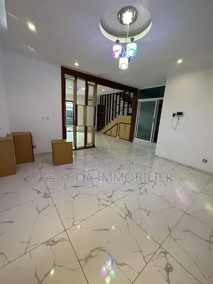 Meublé 15chbre Blocs d'appartements dans Cocody à Vendre