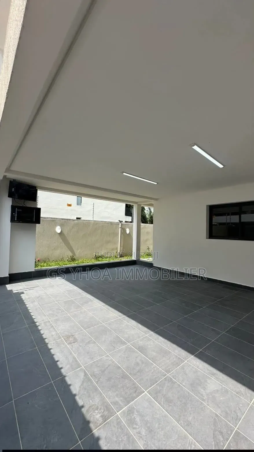 4chbre Duplex dans Cocody à Vendre