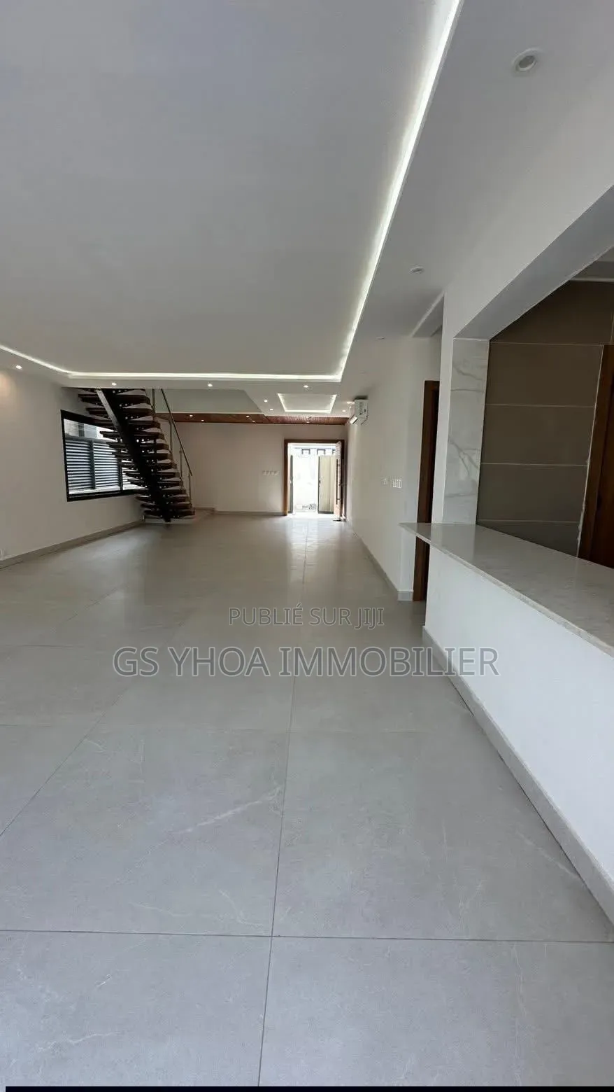 4chbre Duplex dans Cocody à Vendre