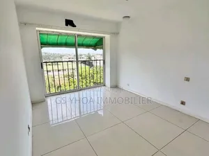 3chbre Appartement dans Bingerville à Vendre