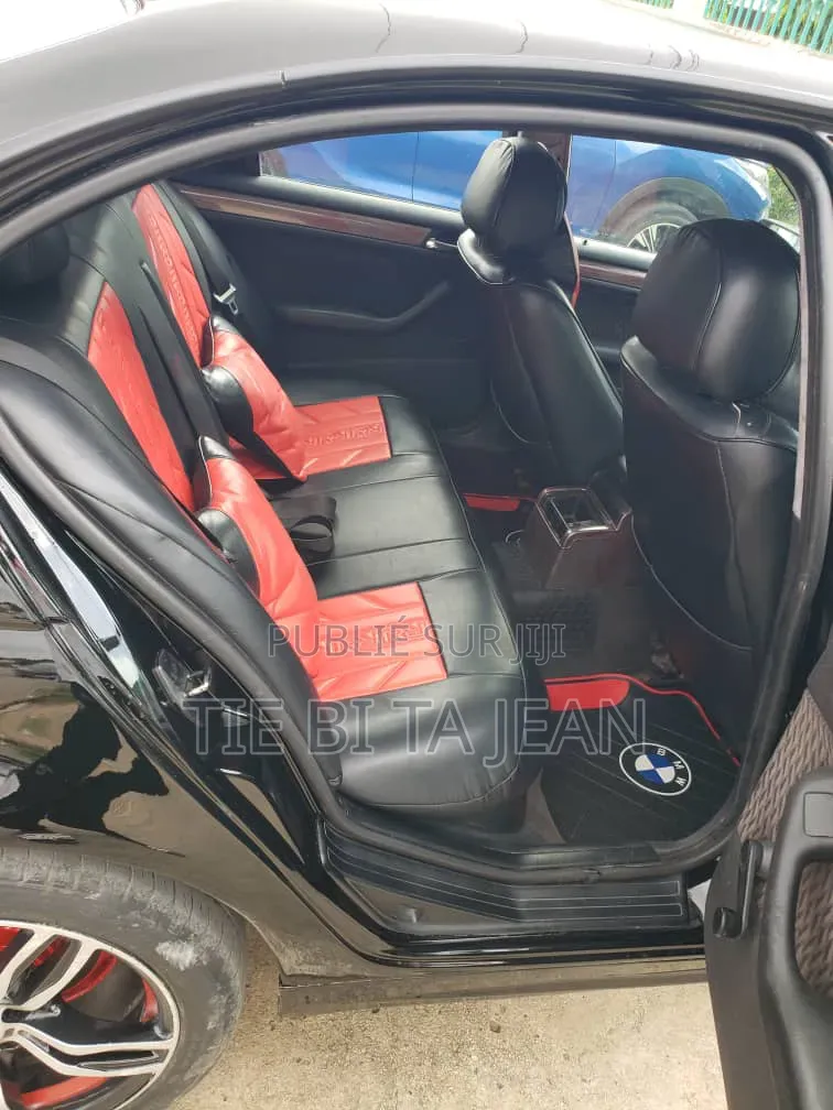 BMW 3 Series 2002 Noir