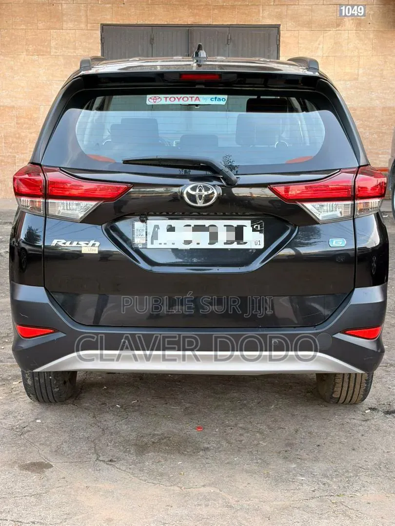 Toyota Rush 2023 Noir