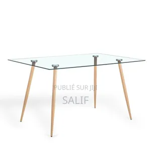 Table Rectangulaire en Verre