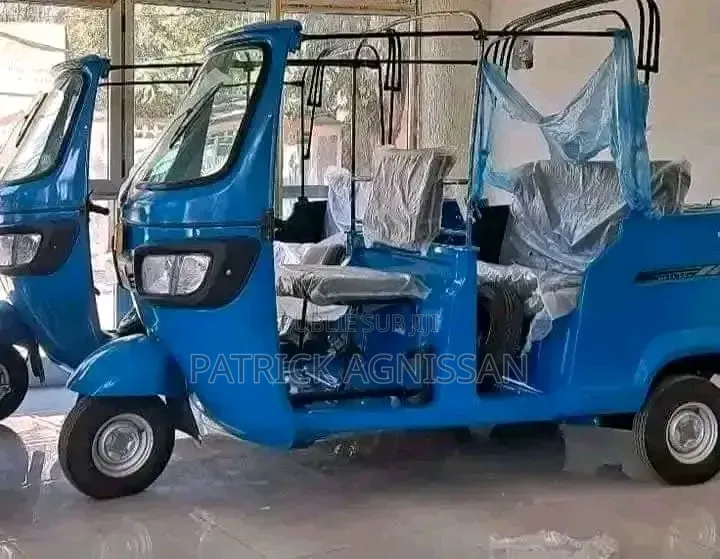 Nouveau TVS HLX 125 2026 Autre