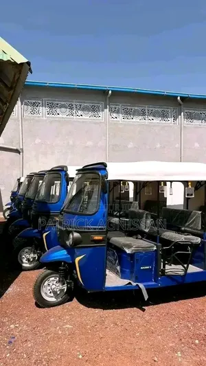 Nouveau TVS HLX 125 2026 Autre