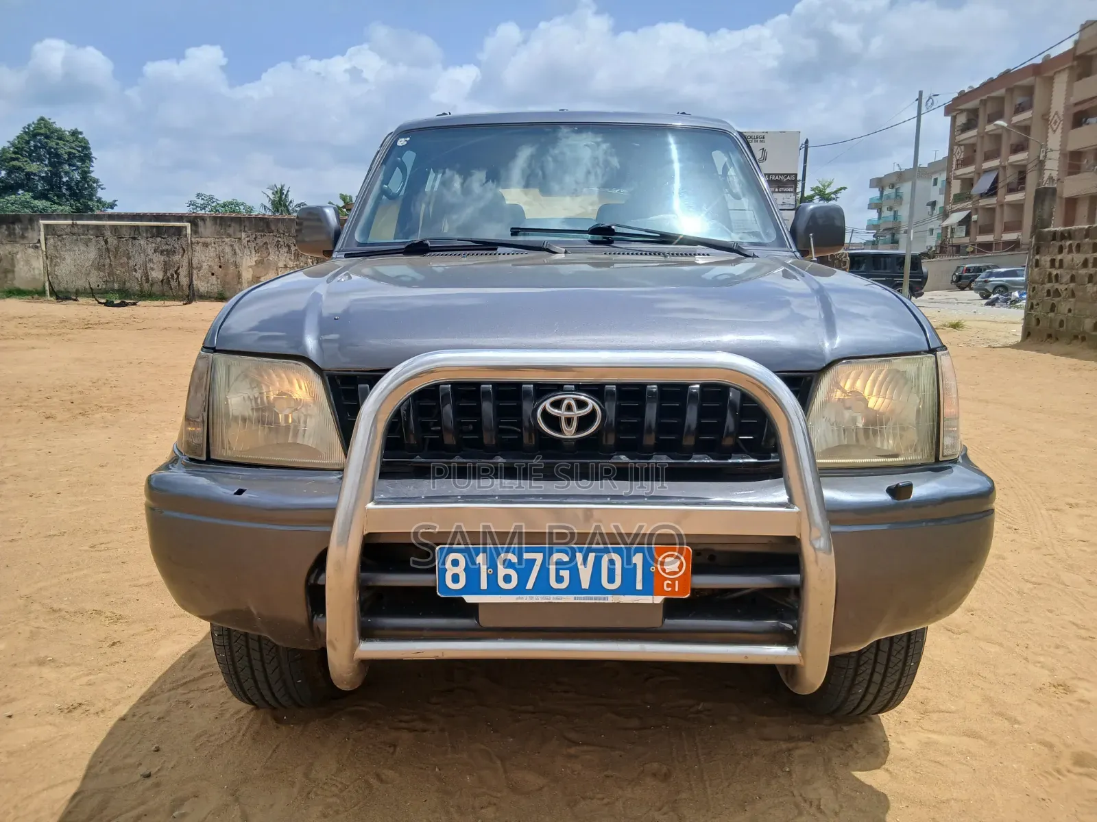 Toyota Land Cruiser 90 1997 Gris