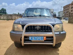 Toyota Land Cruiser 90 1997 Gris